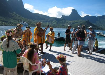 seacology-event-dock-gretting